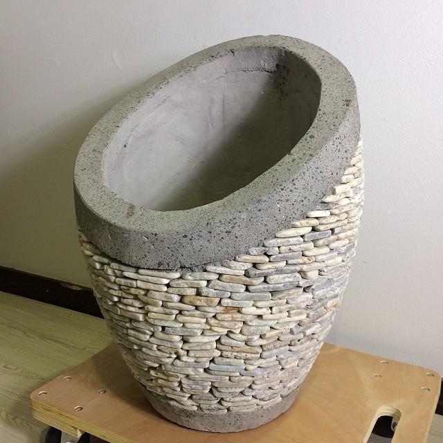 植木鉢 プランター 大型 斜め 大理石張り 白 石鉢 オリジナルプランター おしゃれ アジアン バリ島 お庭 エクステリア 石 天然石 977 バリ雑貨 石像のクプクプ アジアン 通販 Yahoo ショッピング