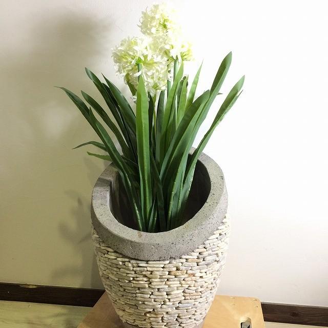 植木鉢 プランター 大型 斜め 大理石張り 白 石鉢 オリジナルプランター おしゃれ アジアン バリ島 お庭 エクステリア 石 天然石 977 バリ雑貨 石像のクプクプ アジアン 通販 Yahoo ショッピング