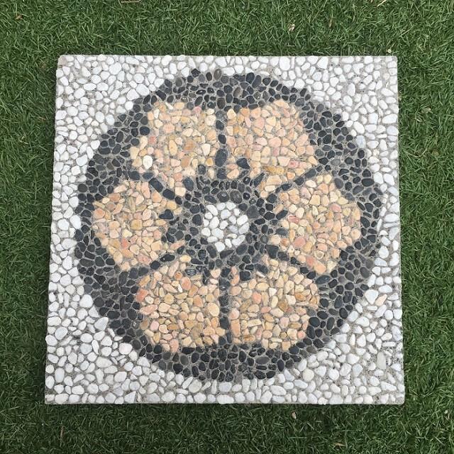 バリ島石材 洗い出しタイル Q 踏み石 飛び石 ステップストーン DIY
