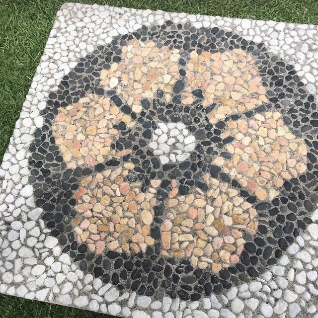 バリ島石材 洗い出しタイル Q 踏み石 飛び石 ステップストーン DIY