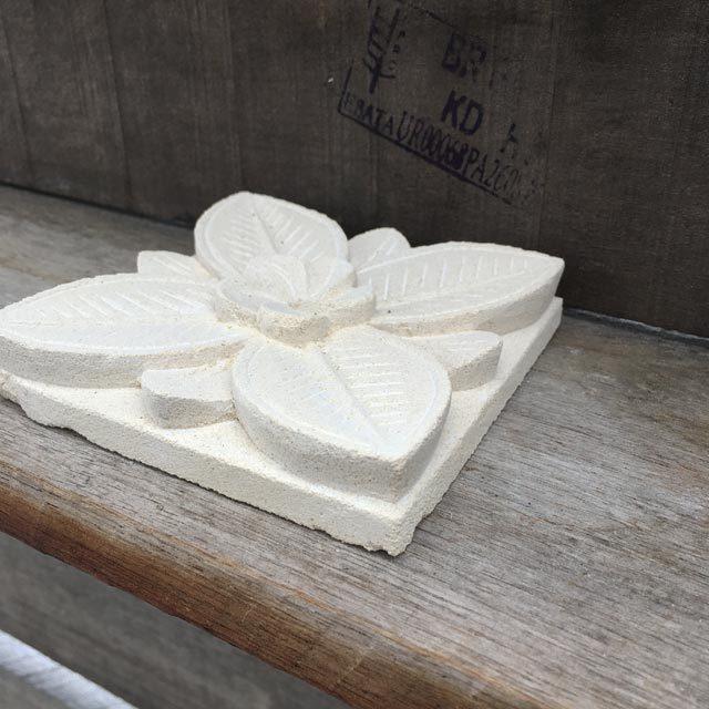 ストーンレリーフ フラワータイル E-2 10×10cm プルメリア バリ島製