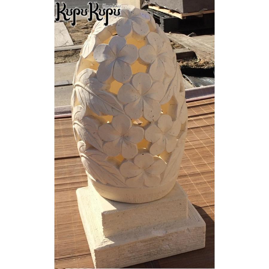 バリ島製 ガーデン オブジェ ロケット型 花 H65 セメント オーナメント