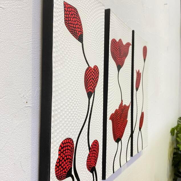 バリ絵画 ドットアート H50×W60cm 3連 赤い花 A-1 アートパネル バリ絵画 ドットアート H50×W60cm 3連 赤い花 A-1 アートパネル