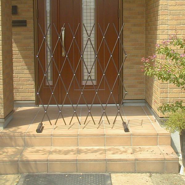 ゲート フェンス 伸縮 簡易 門扉 バリケード アコーディオンフェンス ガード カーゲート 伸びる 柵 門 庭 屋外 玄関 おしゃれ 2個セット 同梱区分直送nkj Nkj K230x2 Off Kurashiking 通販 Yahoo ショッピング