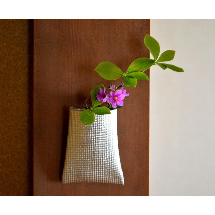 おしゃれなフラワーベース 花器 すずはな 能作 富山県 本錫製 かわいい 花入れ 壁掛け インテリア 花が長持ち 母の日 プレゼント 贈り物 ギフト 日本製 暮らしのほとり舎 Yahoo 店 通販 Yahoo ショッピング