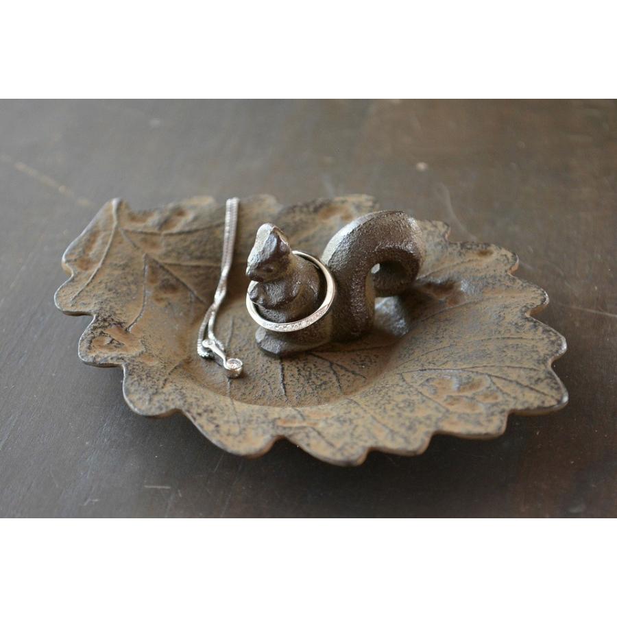 りす置物 | 鈴木盛久工房 (岩手県) [南部鉄器 動物 リス かわいい