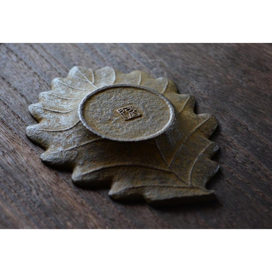 南部鉄器【茶托 (木の葉)｜鈴木盛久工房 (岩手県)】おしゃれ おすすめ