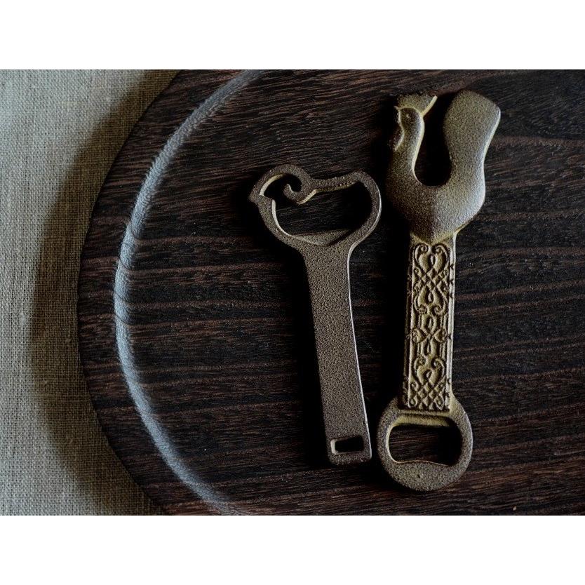 E-壁 南部鉄器 羊ひつじモチーフ 鋳物 栓抜き 鉄製 岩手 工芸品 干支古道具 南部鉄器【栓抜き 未 (ひつじ)｜鈴木盛久工房 (岩手県)】おすすめ