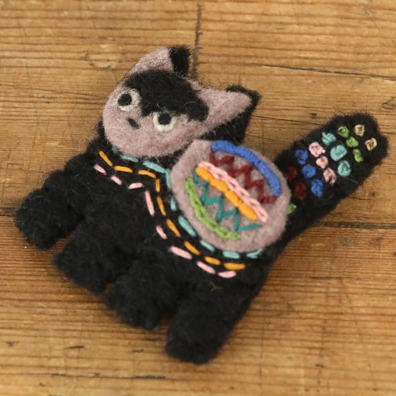 フェルト ブローチ ネコ フェルト雑貨 ハンドメイド アクセサリー 手