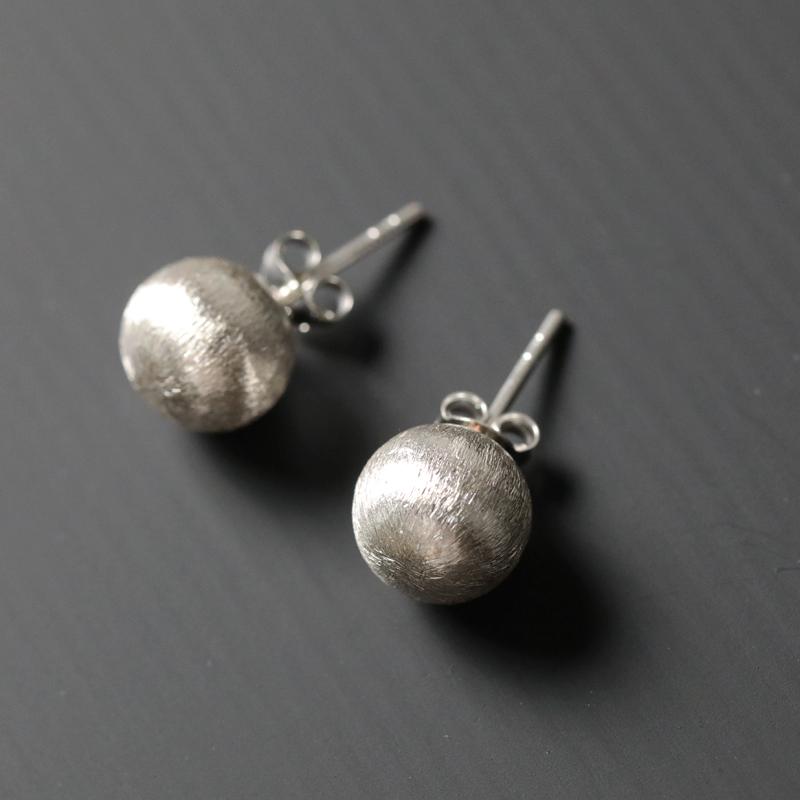 カレンシルバー 丸玉10mm スタッド ピアス 両耳用 ボール シンプル