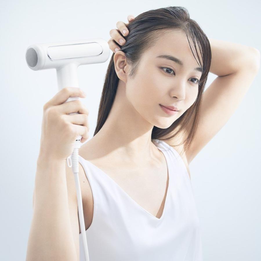 フェスティノ FESTINO ツヤモイストドライヤー ウィナーズ株式会社