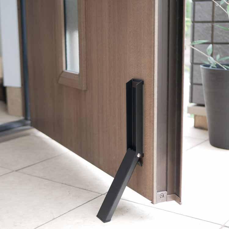 スマート Smart マグネット折り畳みドアストッパー スマート ブラック 山崎実業 2487 ドアストッパー 玄関 おしゃれ 欧 ドアストップ ドア止め スリム シンプル 2487 生活雑貨 Kurasuno ヤフー店 通販 Yahoo ショッピング