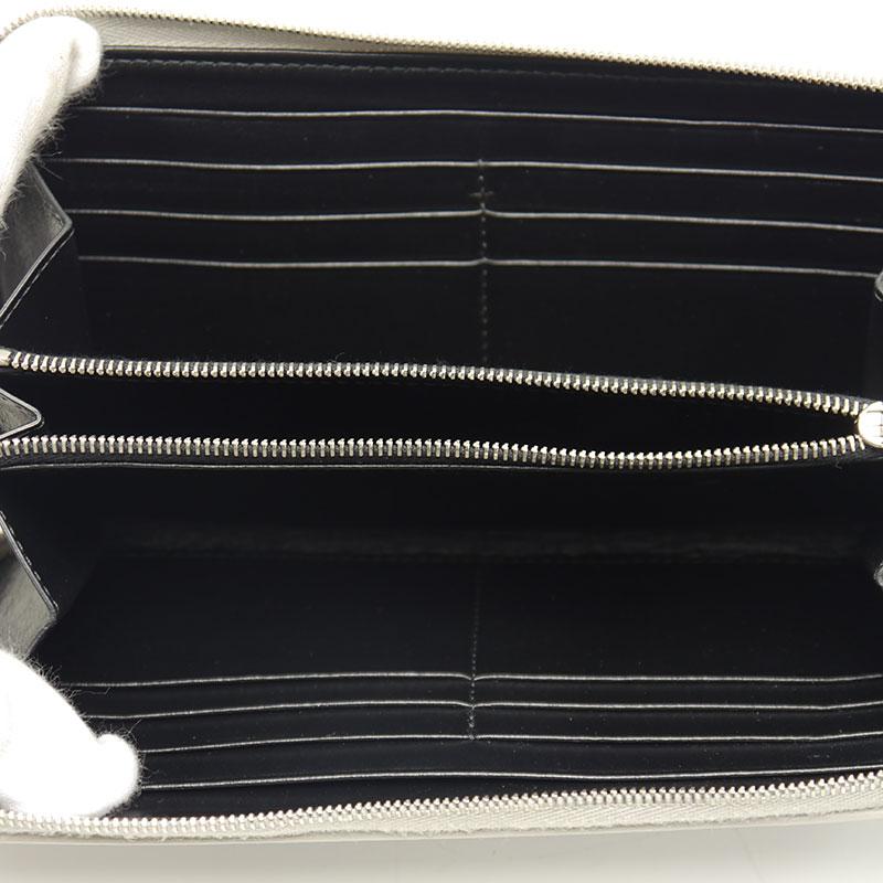 CELINE（セリーヌ） ラウンドジップ長財布 型押しレザー