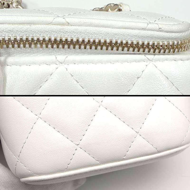 CHANEL（シャネル） ミニチェーンバニティバッグ マトラッセ レザー