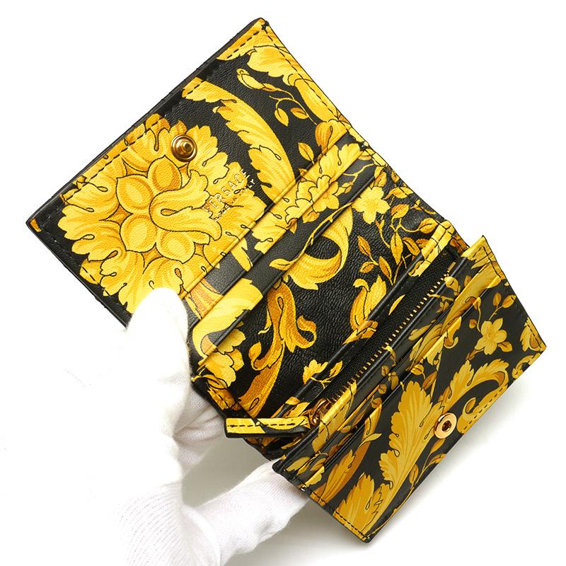 VERSACE ヴェルサーチ ヴィルトゥス キルティング 二つ折り財布 VERSACE ヴェルサーチ ヴィルトゥス キルティング 二つ折り財布