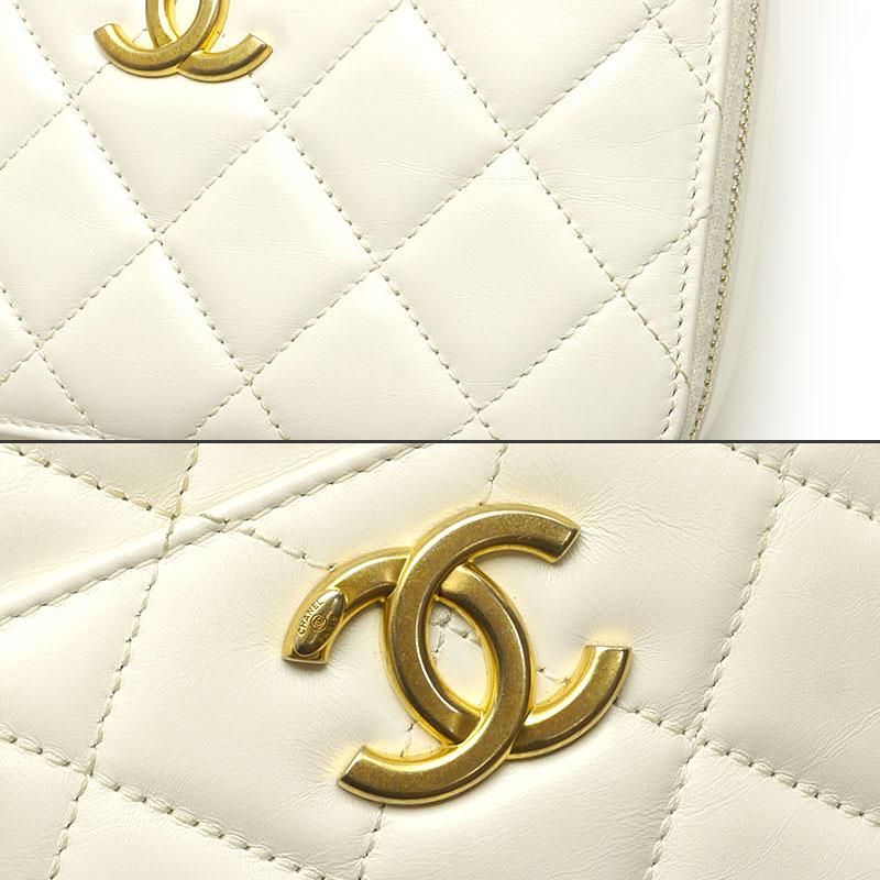 CHANEL（シャネル） マトラッセ バニティバッグ ホワイト 白 2WAY