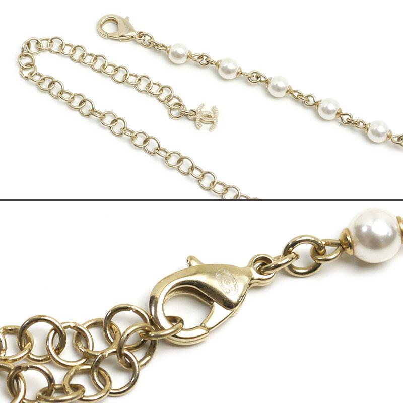 シャネル CHANEL フェイクパールネックレス リボンモチーフ シャネル CHANEL フェイクパールネックレス リボンモチーフ
