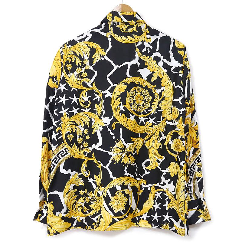 【新品未使用タグ付き】 現行!!! ヴェルサーチ バロック柄 総柄 ブルゾン VERSACE ヴェルサーチ リバーシブル バロック柄 総柄 ダウンジャケット