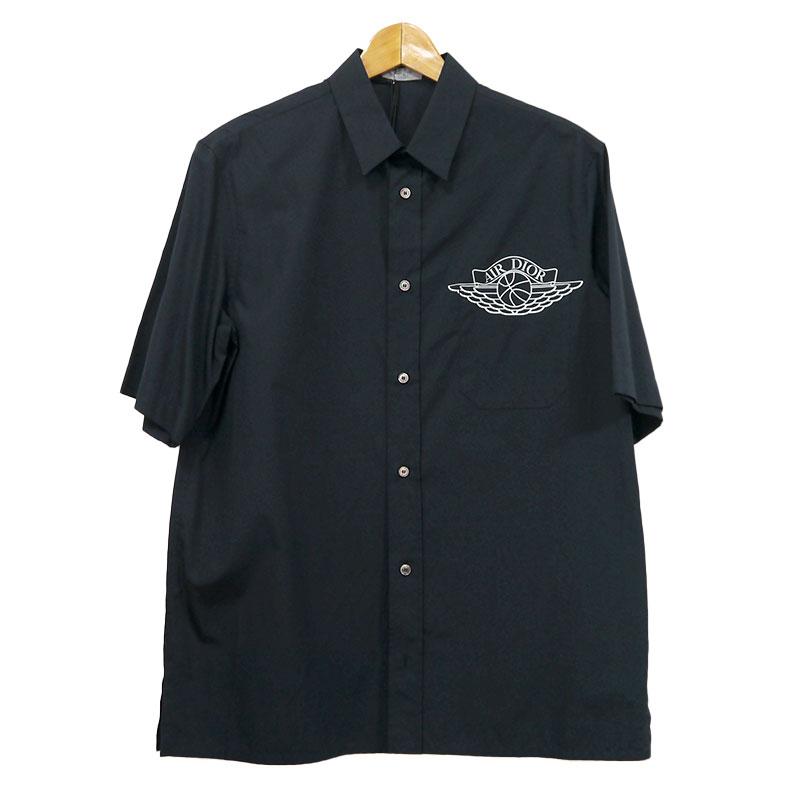 Dior ネイビー 半袖シャツ 左胸ポケット付き Dior ネイビー 半袖シャツ 左胸ポケット付き