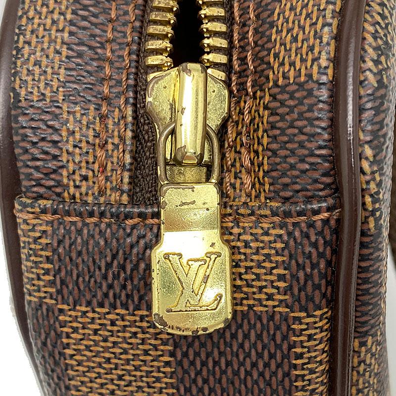 LOUIS VUITTON（ルイ・ヴィトン） Louis Vuitton LV ポシェット