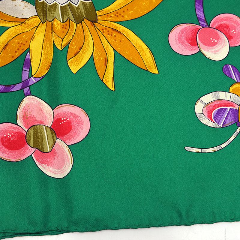 CHANEL（シャネル） シルクスカーフ グリーン フラワー 花柄 蝶 ココ