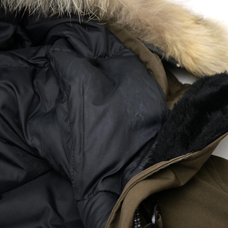 CANADA GOOSE（カナダグース） ラブラドールボンバー ダウンジャケット