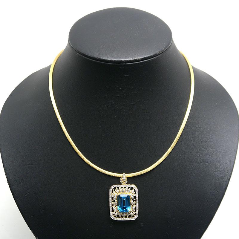 ブルートパーズネックレス K18YG・トパーズ8.60ct・ダイヤ0.40ct オメガチェーン