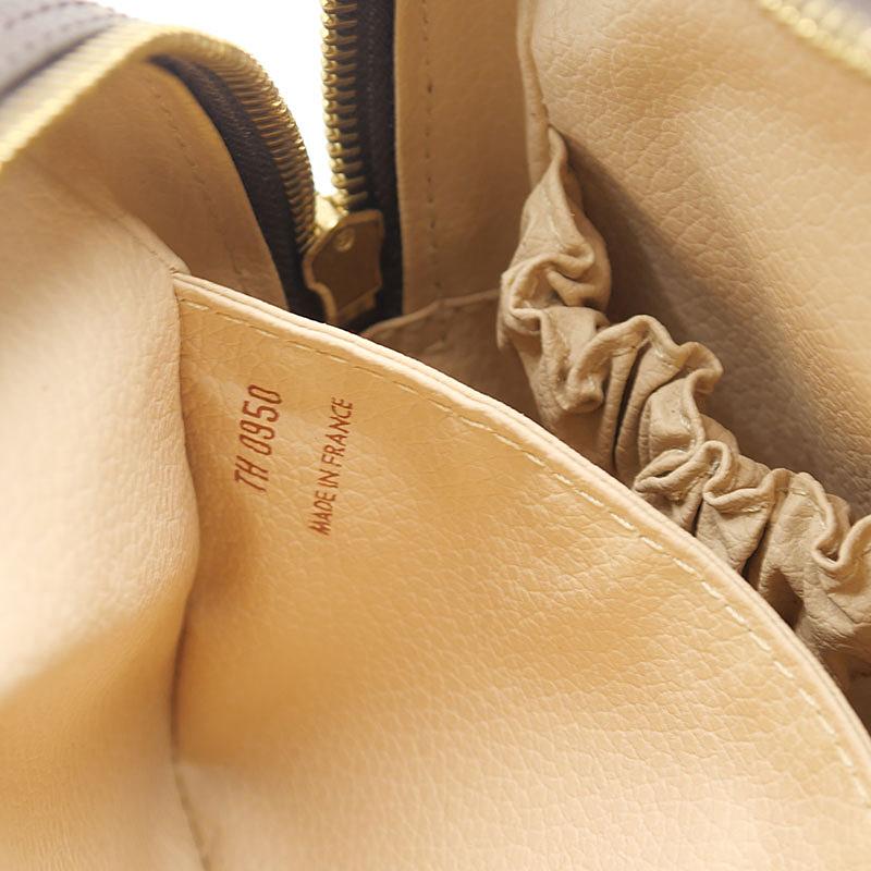 LOUIS VUITTON（ルイ・ヴィトン） トゥルーストワレット23 モノグラム