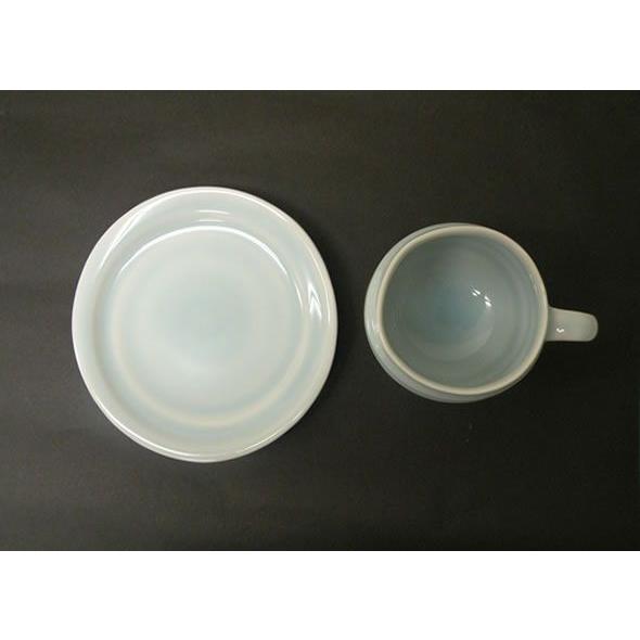 砥部焼　コーヒーカップ　　淡青白カップ＆ソーサー　陶彩窯　焼き物　陶器 |  | 02