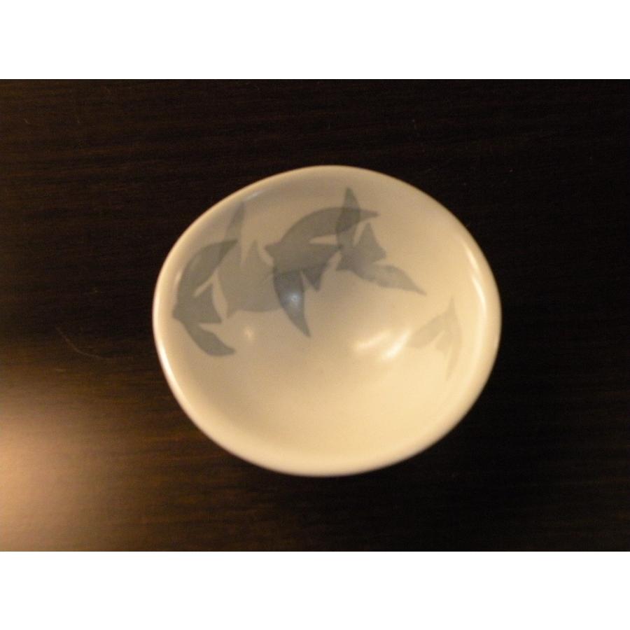 砥部焼　鳥柄　盃　おちょこ　陶彩窯　焼き物　陶器 |  | 02