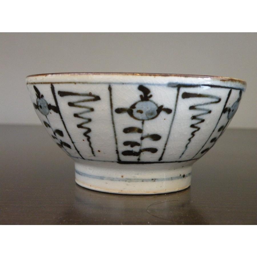 砥部焼　　茶碗　小　小梅文　なずな文　蝶文　菊文　菱文　古砥部　陶彩窯　焼き物　陶器 |  | 09