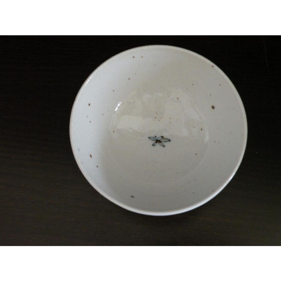 砥部焼　　茶碗　D柄　菊文　大　古砥部　陶彩窯　焼き物　陶器 |  | 02