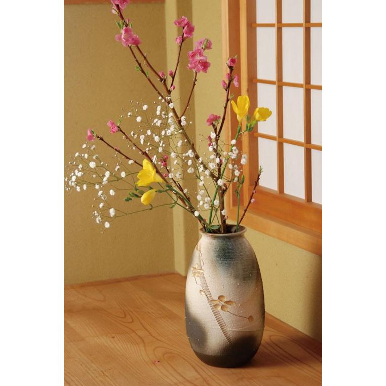 信楽焼　金彩花彫長花入　花器 | 