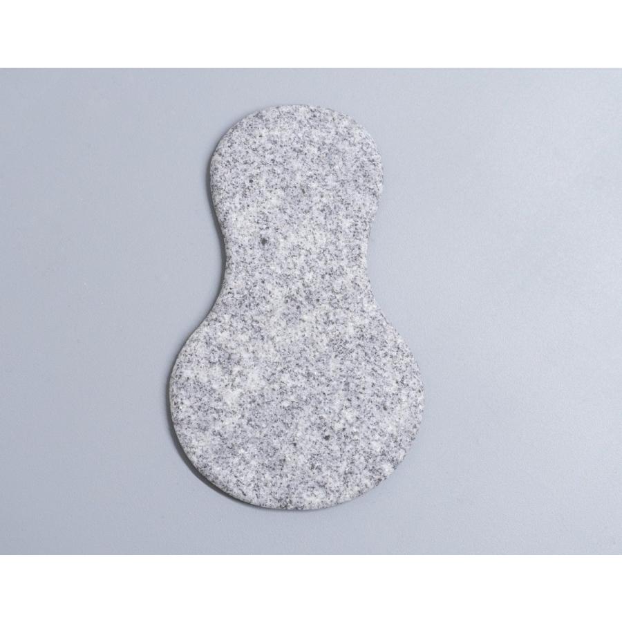 小皿　石の小皿　Plate  MON  ひょうたん　豆皿　和菓子皿  庵治石  AJI PROJECT  OT-COASTER-mon-hyotan |  | 03