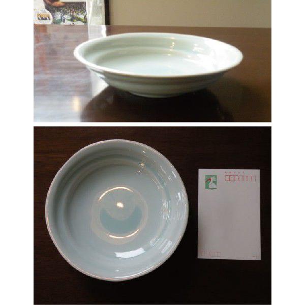 砥部焼　7寸　浅鉢 　手あと　淡青白磁　陶彩窯　焼き物　陶器 |  | 01