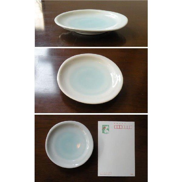 砥部焼　4寸皿　手あと　淡青白磁　食器皿　陶彩窯　焼き物　陶器　 |  | 01