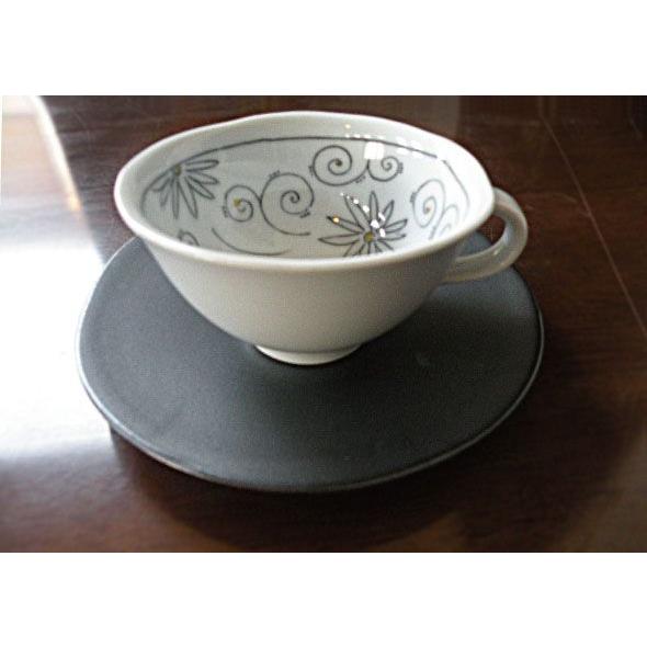 砥部焼　ティーカップ＆ソーサー　コーヒーカップ　花　焼き物　陶器　陶彩窯 | 