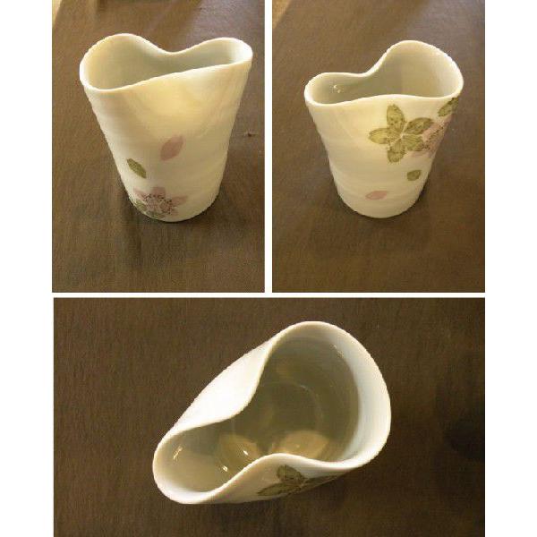 砥部焼　 さくら　桜　酒器　 木箱入　徳利　 盃 　杯　　和紙染　焼き物　陶器　陶彩窯 |  | 01