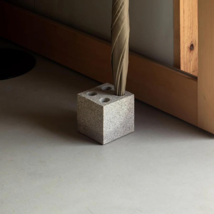 傘立て　キューブ　SS - UMBRELLA STAND / cube / sabi 　庵治石  AJI PROJECT　 | 