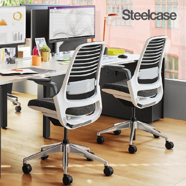 Steelcase Series1 ブラックフレーム 可動アーム・ランバーサポート付き 435A00BA 3Dマイクロニット スチールケース シリーズワンの画像