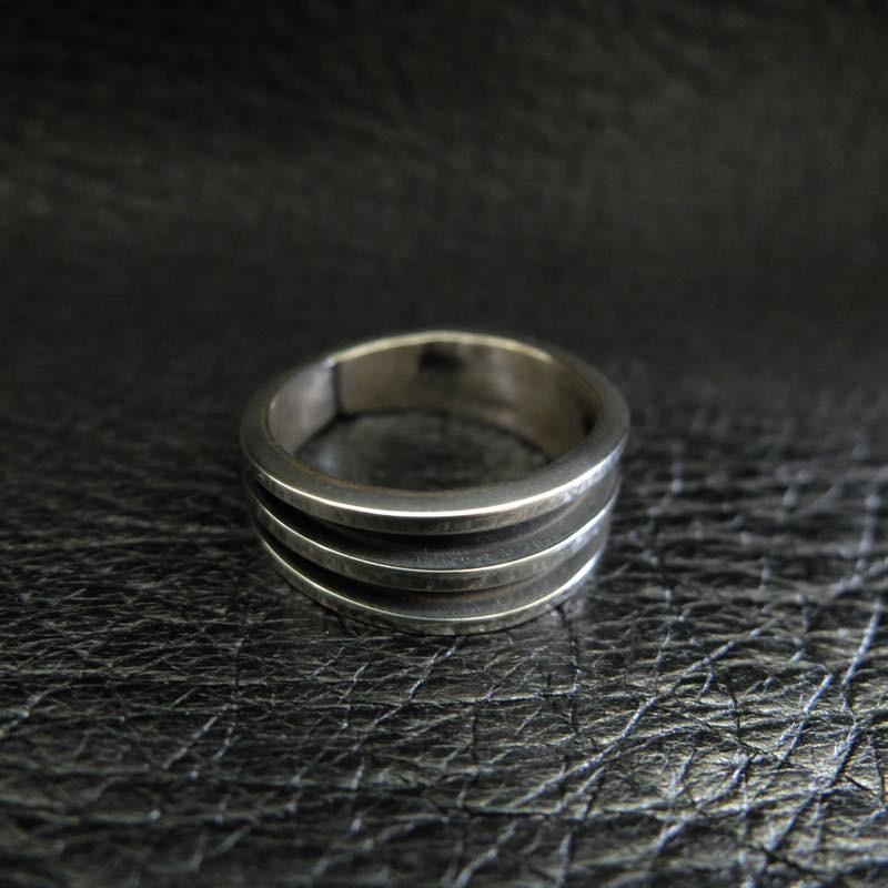 インディアンジュエリー/リング/STERLING/ナバホ族/TOM HAWK/トムホーク/シルバーリング /STERLING/ :IJ-086:黒革レザークラフト - 通販 - Yahoo!ショッピング インディアンジュエリー/リング/STERLING/ナバホ族/TOM HAWK/トムホーク/シルバーリング /STERLING/ :IJ-086:黒革レザークラフト - 通販 - Yahoo!ショッピング