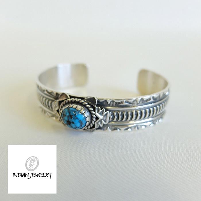 インディアンジュエリー ナバホ族 Kevin Ramone ケビン ラモーン作 60 ｓキングマンターコイズ Sterling シルバー シルバーバングル インディアン In 0 黒革レザークラフト 通販 Yahoo ショッピング