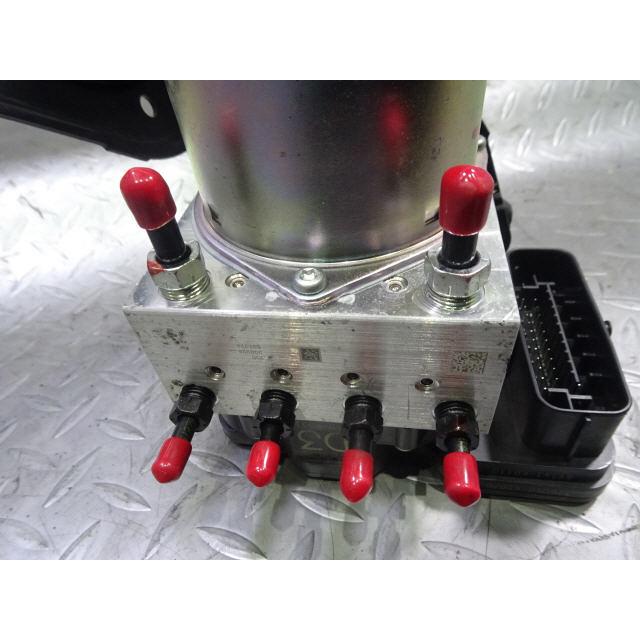 ヤリス 5BA-KSP210 ABS アクチュエーター ユニット 44050-K0290 X 