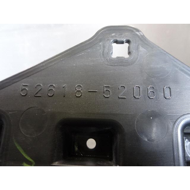 ヴィッツ DBA-NSP130 Fアンダーカバー 52618-52060 前期 F 70987km
