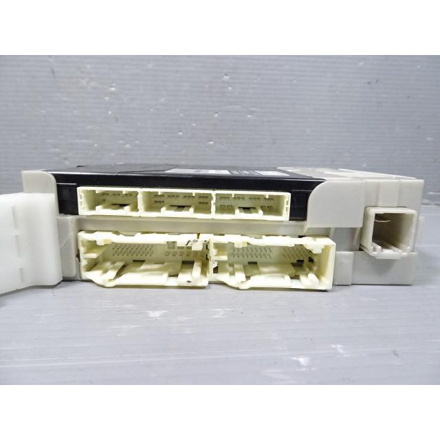 86 DBA-ZN6 ヒューズ ボックス BOX FA20 88281CA010 平成26年 グレード