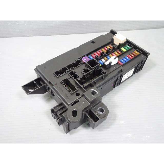 ルーミー DBA-M900A ヒューズ ボックス BOX W24 82600-B1160 タンク