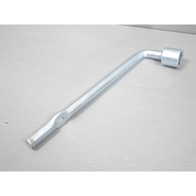 ルーミー DBA-M900A 車載工具 W24 ジャッキ レンチ タンク トール