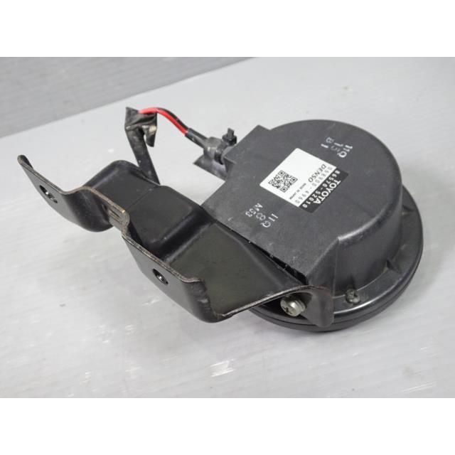 その他 SK アクア DAA-NHP10 「ビークルアプローチングスピーカー」 8V7 デンソー