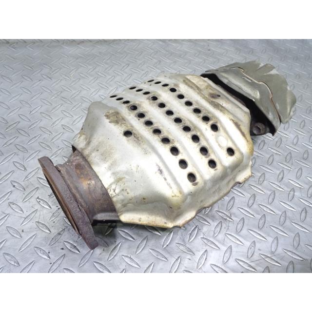 カローラレビン GF-AE111 触媒 コンバーター 205 ジャンク品 4A-FE