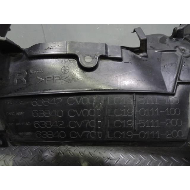 NV150 AD DBF-VY12 右フェンダーライナー K23 フロント用